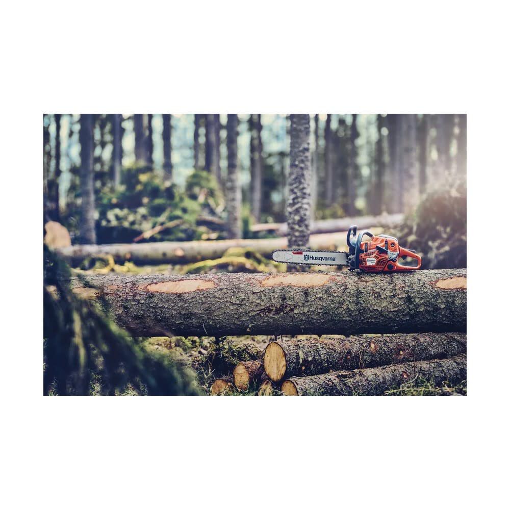 Husqvarna 562 XP 24inch 60 cc Gas Powered Professional Chainsaw with C85 Chain, large image number 3