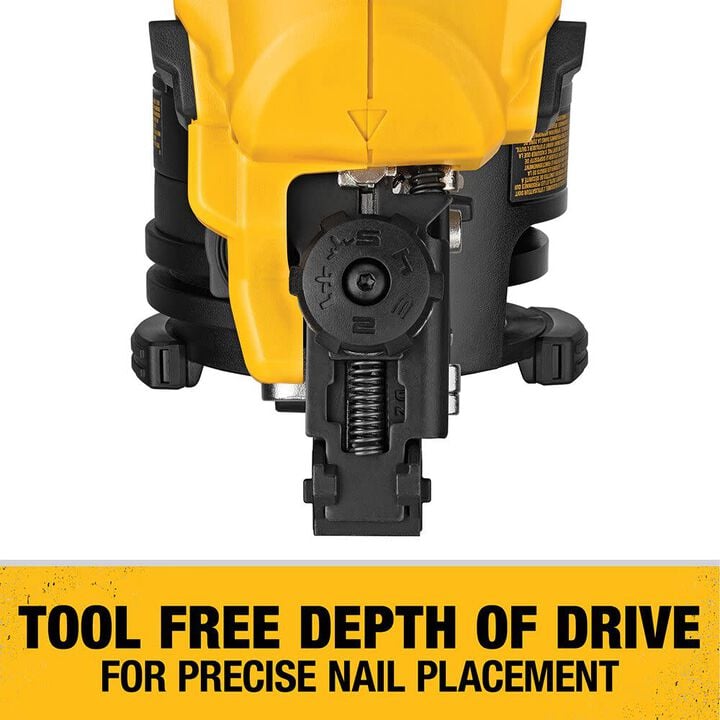DEWALT 20V MAX 15 Cordless Coil Roofing Nailer Kit, large image number 2