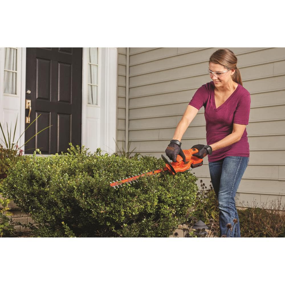 Black and decker cordless sales hedge trimmer 20v
