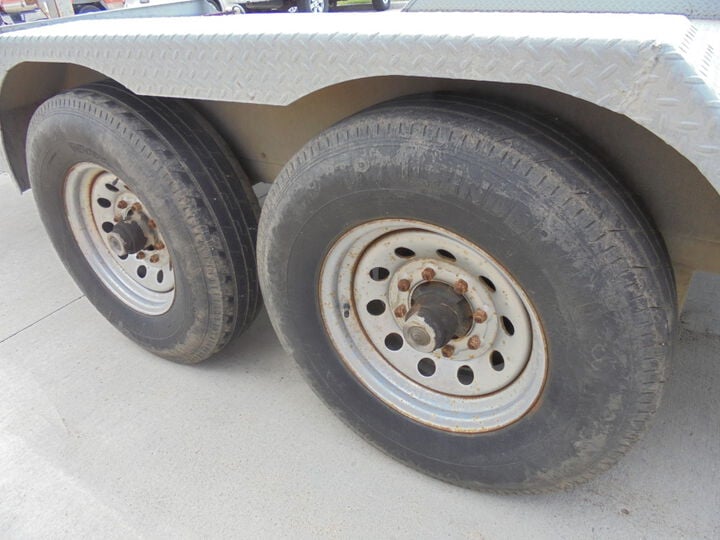 Diamond C 14 Ft Galvanized Equipment Trailer Used 2015, large image number 9