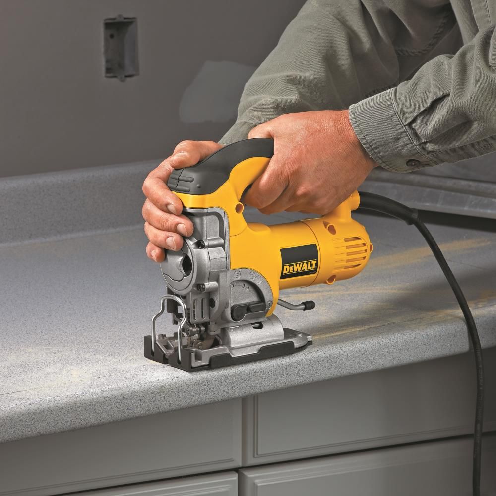 DEWALT HEAVY-DUTY VARIABLE SPEED TOP-HANDLE JIG SAW KIT (DW331K), large image number 4