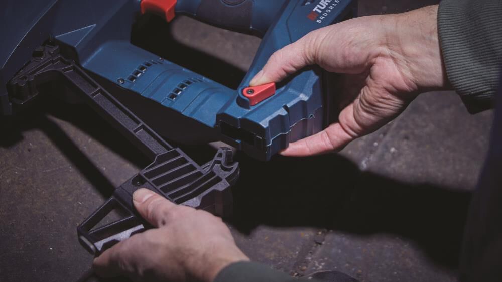 Bosch Promotional PROFACTOR 18V Concrete Nailer Kit with (1) CORE18V 8 Ah High Performance Battery, large image number 6