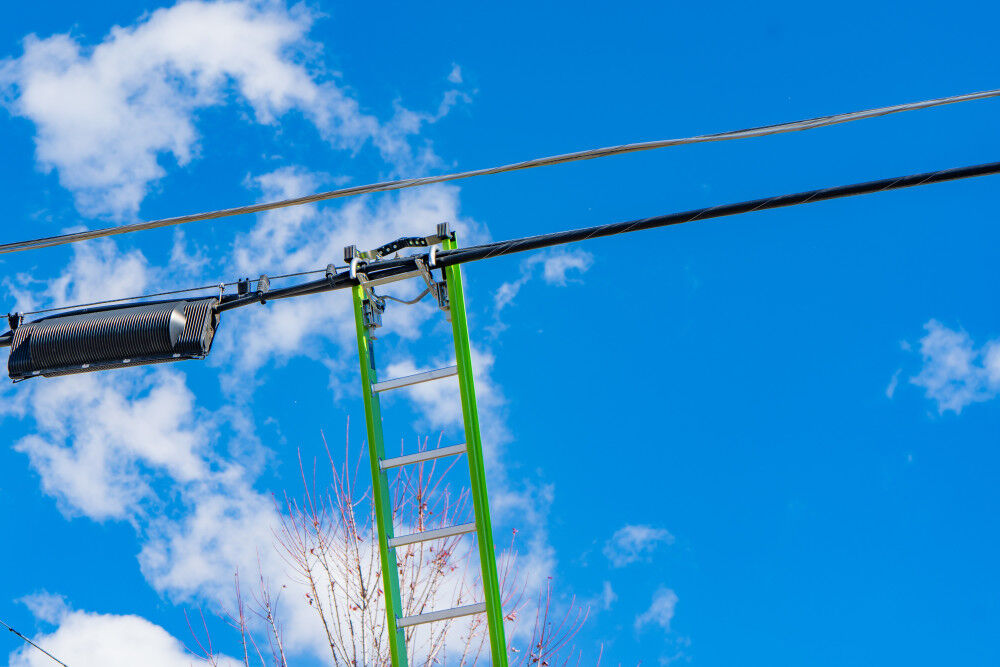 Little Giant Safety 32 ft 375 Lbs ANSI Type IAA Fiberglass Extension ...