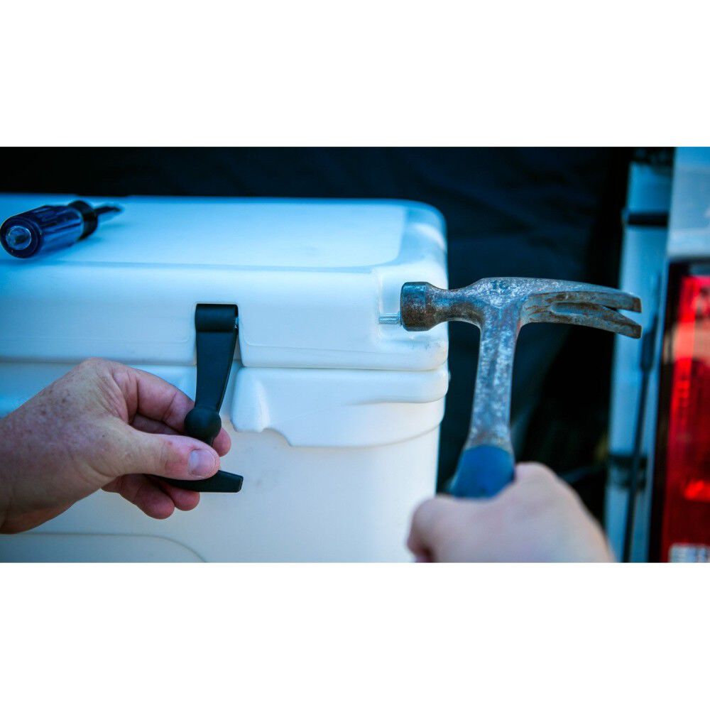 Yeti sale t latch