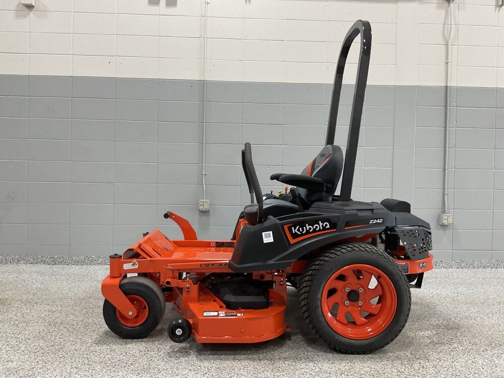 Kubota Z242KH-48 48 Inch Kohler Engine Gas-Powered Zero-Turn Mower, large image number 15