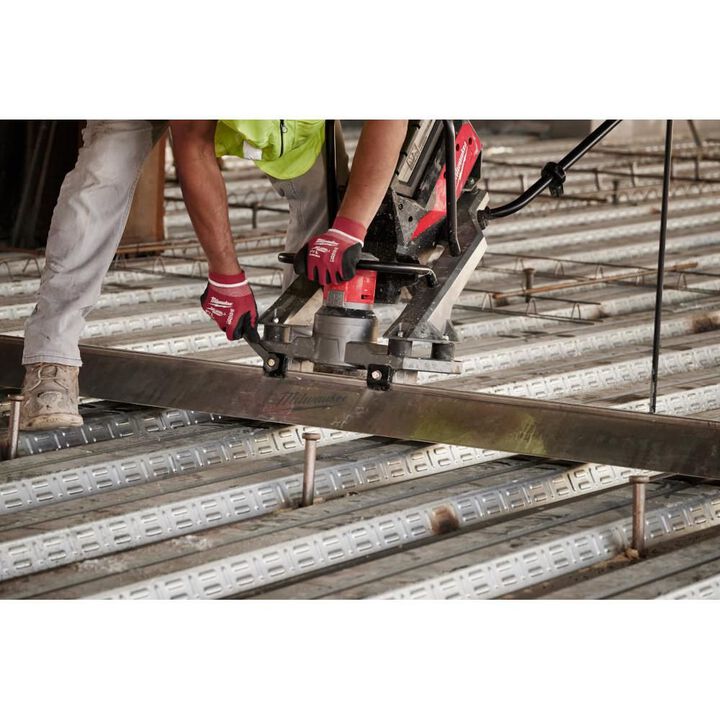 Milwaukee MX FUEL Vibratory Screed Kit, large image number 17
