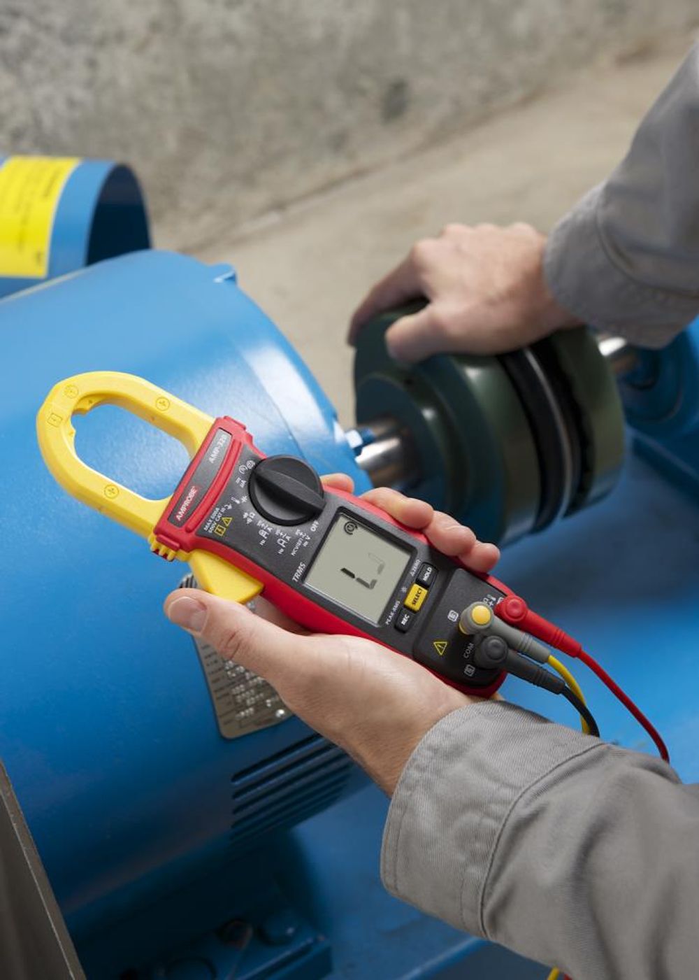 Amprobe Motor Maintenance Clamp Meter 600A AC/DC TRMS, large image number 3