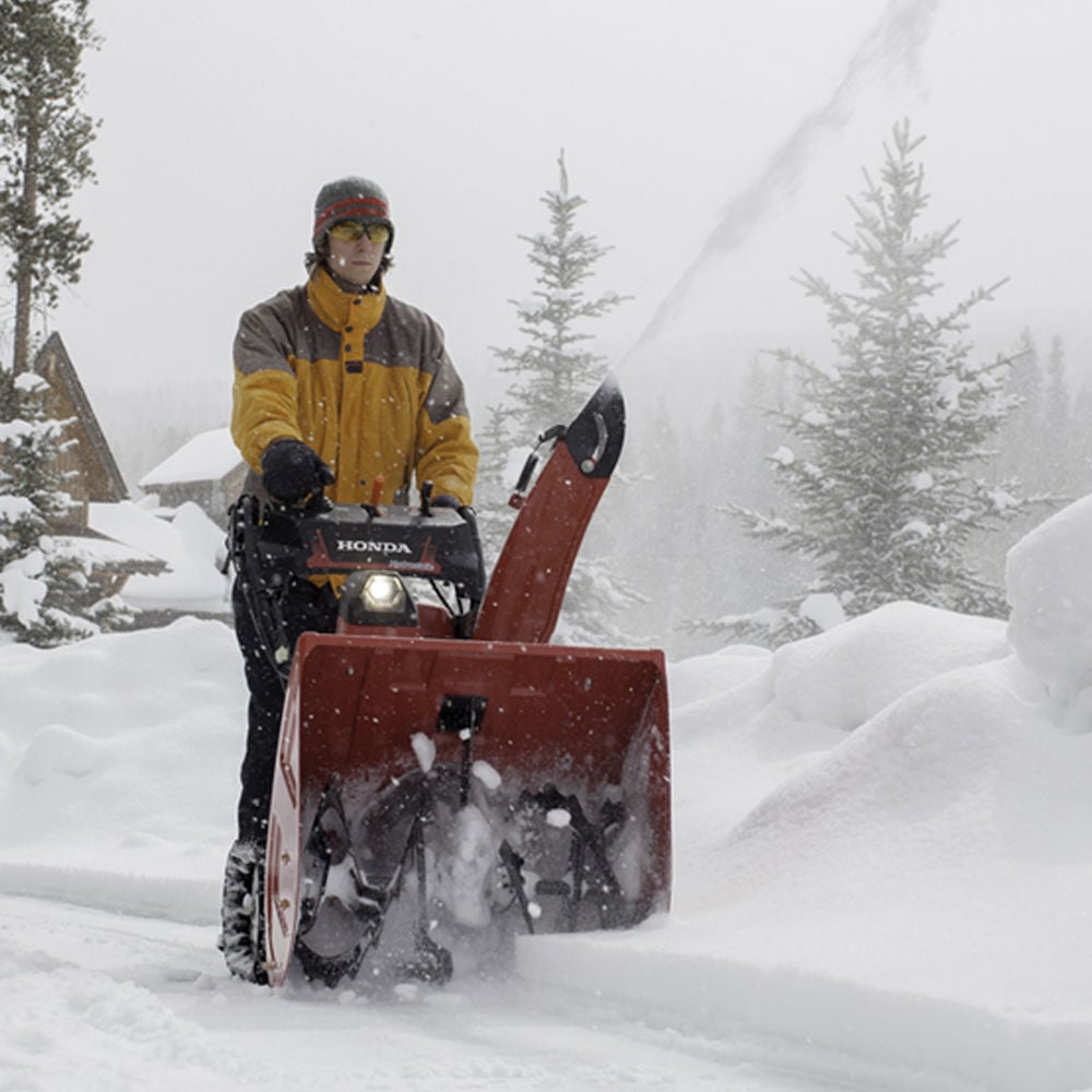 Honda 7HP 24In Two Stage Track Drive Snow Blower - Electric Start, large image number 3