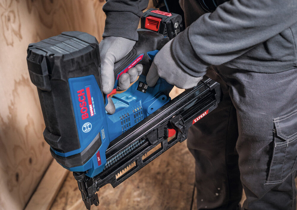 Bosch EXPERT 18V 21-Degree Framing Nailer Kit, large image number 2