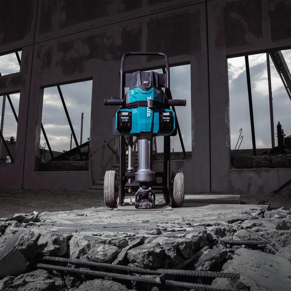 Makita 80V max (40V max X2) XGT Brushless 70 lb. 1-1/8 Inch Hex AVT Breaker Hammer 8 Ah Kit, AWS Capable with 4 Batteries, large image number 3