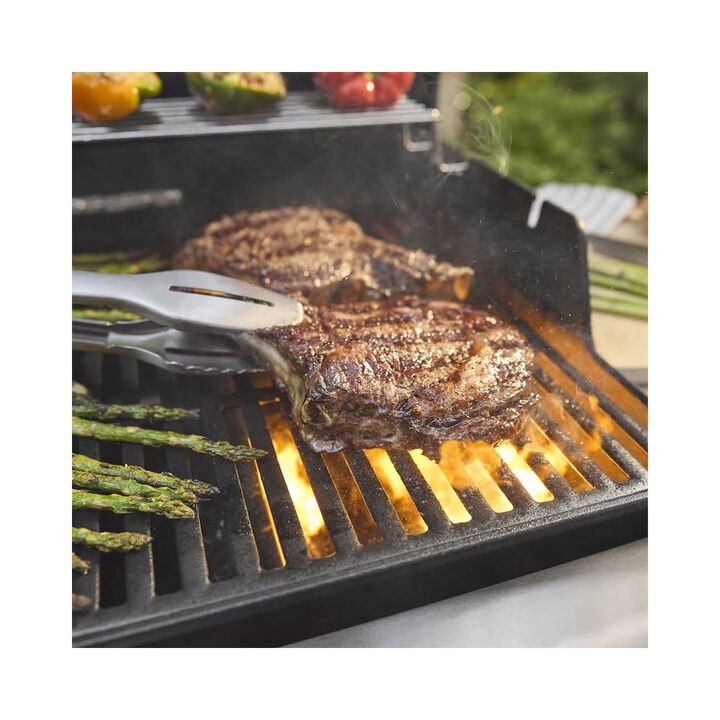 Weber Spirit E-435 26.6 Inch 4 Burner 35000 BTU Black Liquid Propane Gas Grill, large image number 4