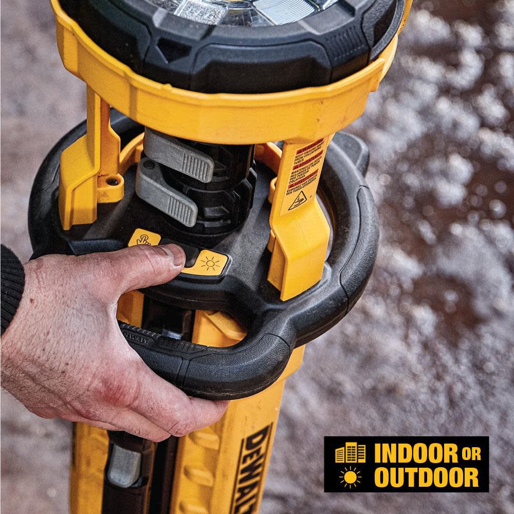 Dewalt cordless tripod shop light