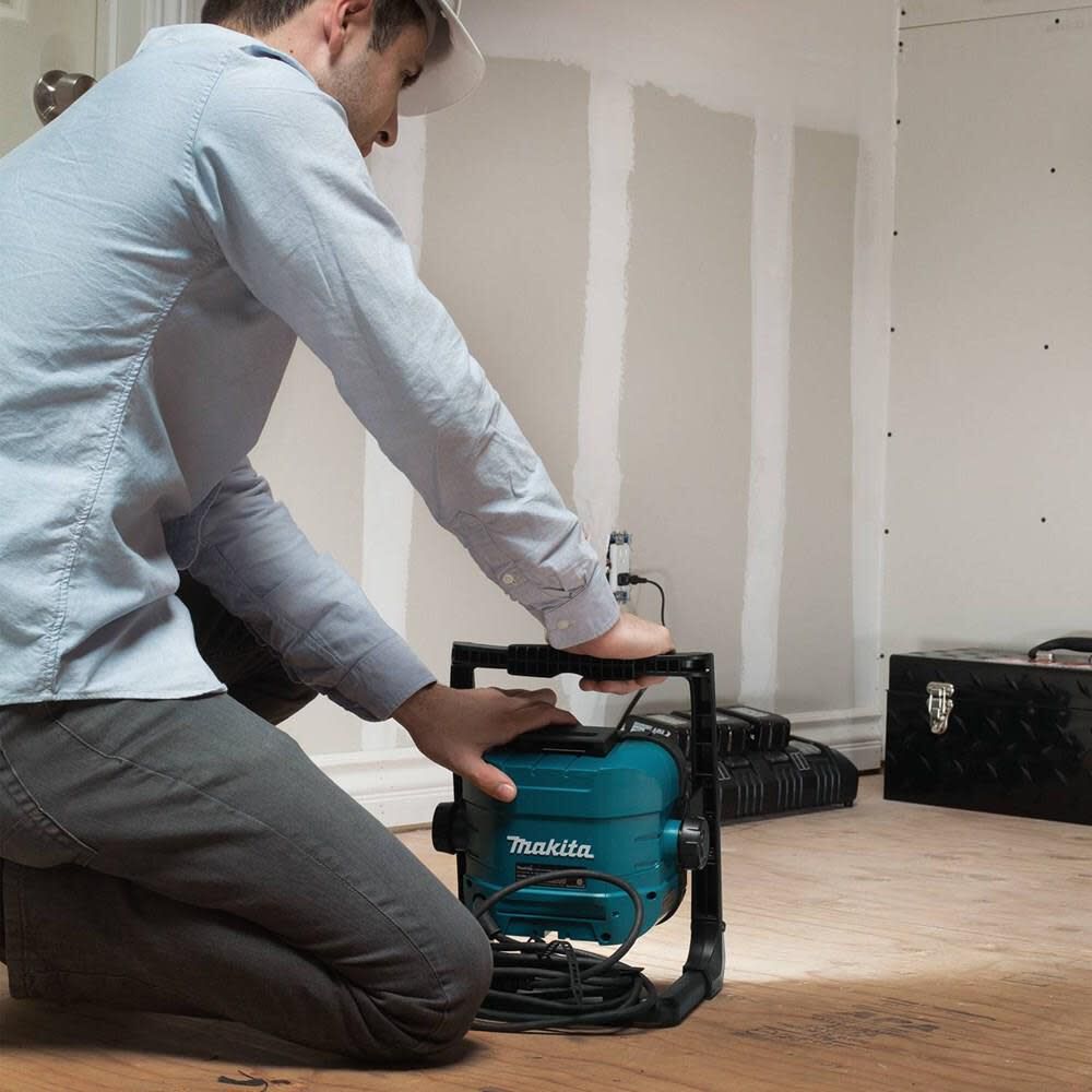 Makita 18V LXT Lithium Ion Cordless Corded L.E.D. Flood Light Bare Tool DML805 Acme Tools