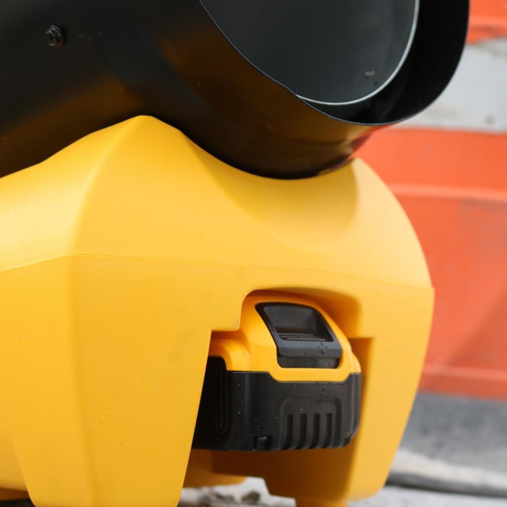 DEWALT 68000 BTU Cordless Portable Forced Air Propane Heater, large image number 2