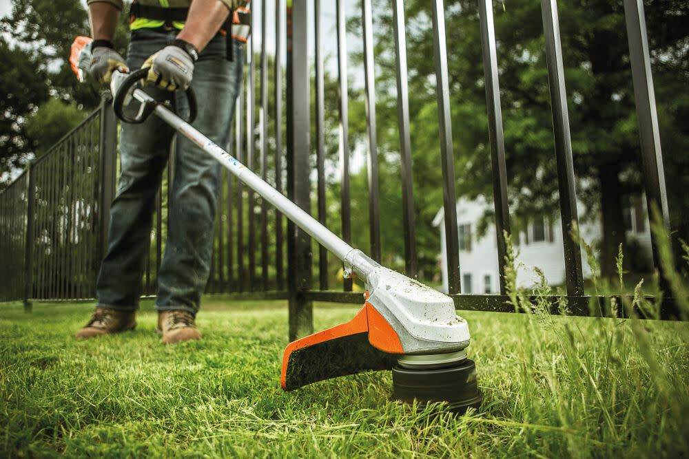 Battery sales lawn trimmer
