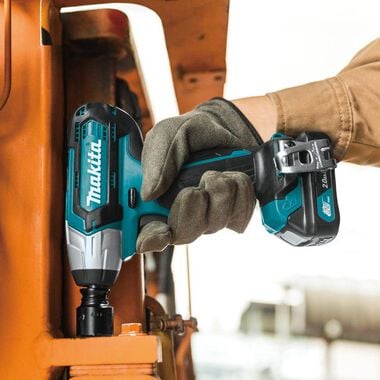Makita 12V Max CXT Lithium-Ion Cordless 3/8 In. Impact Wrench Kit (2.0Ah), large image number 3