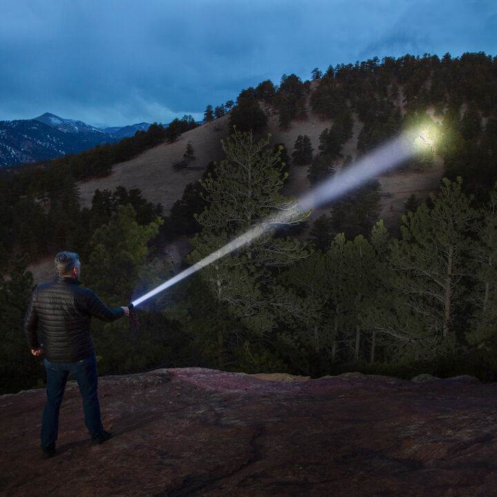 Nite Ize INOVA T4R Long Throw Rechargeable Tactical Flashlight, large image number 9