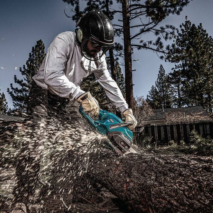 Makita 40V Max XGT 8.0Ah Brushless Cordless 20 Inch Chain Saw Kit, large image number 16