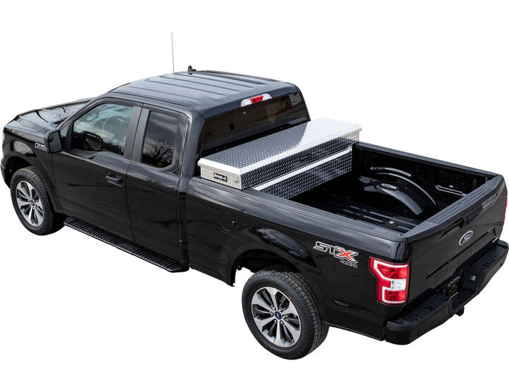 Buyers Products Company 18x27x71 Inch Diamond Tread Aluminum Crossover Truck Box, large image number 6