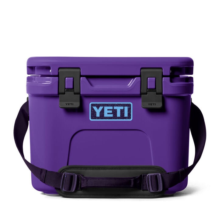YETI Roadie 15 Hard Cooler Pace Purple