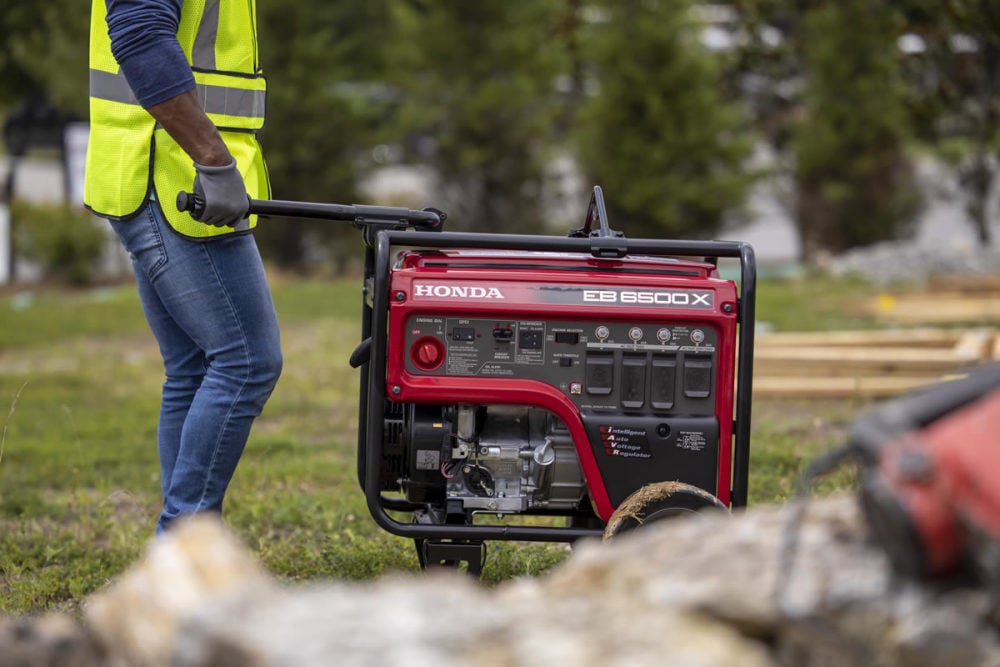 Honda 6,500 Watt Gas Powered 49-State Portable Generator
