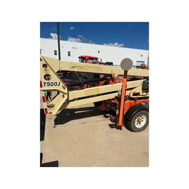 JLG T500J 50ft 500 Lbs 24VDC Electric Towable Boom Lift - 2013 Used, large image number 1