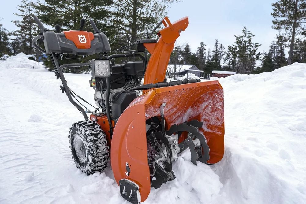 Husqvarna ST 224 Residential Snow Blower 24in 208cc, large image number 11