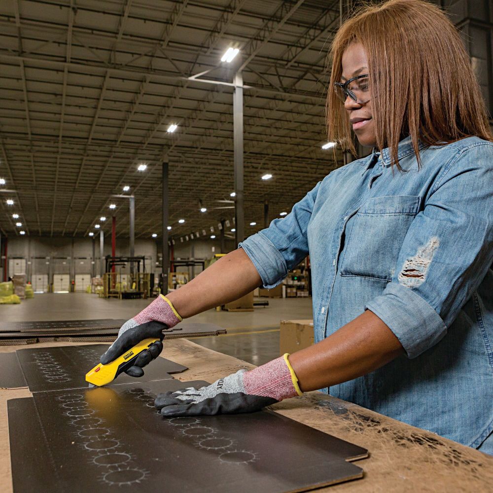 Stanley FatMax Auto-Retract Squeeze Safety Knife, large image number 9