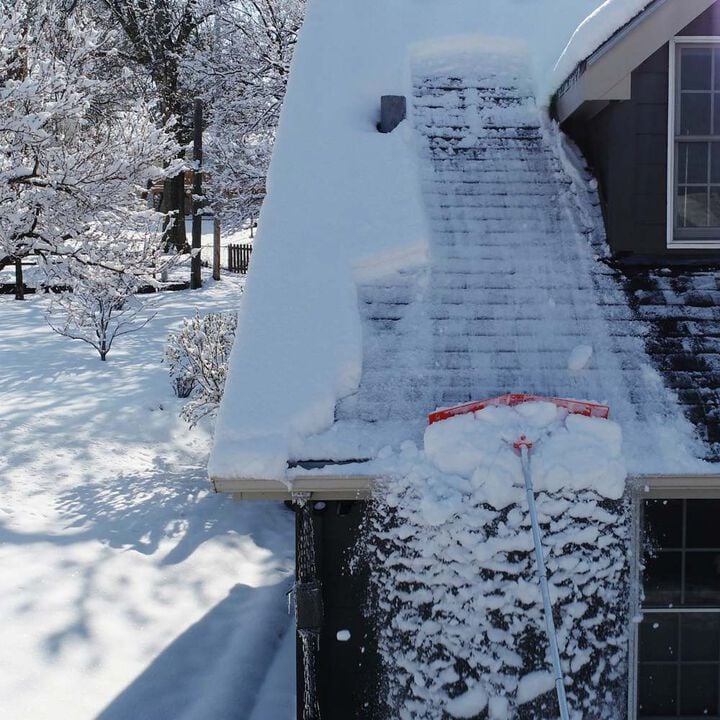EZ Smart Snow Roof Rake with 16 Ft Pole Kit, large image number 2