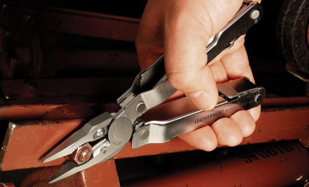 米軍放出品　LEATHERMAN SUPER TOOL 300 送料無料 米軍放出品 LEATHERMAN SUPER TOOL 300 送料無料 Super Tool