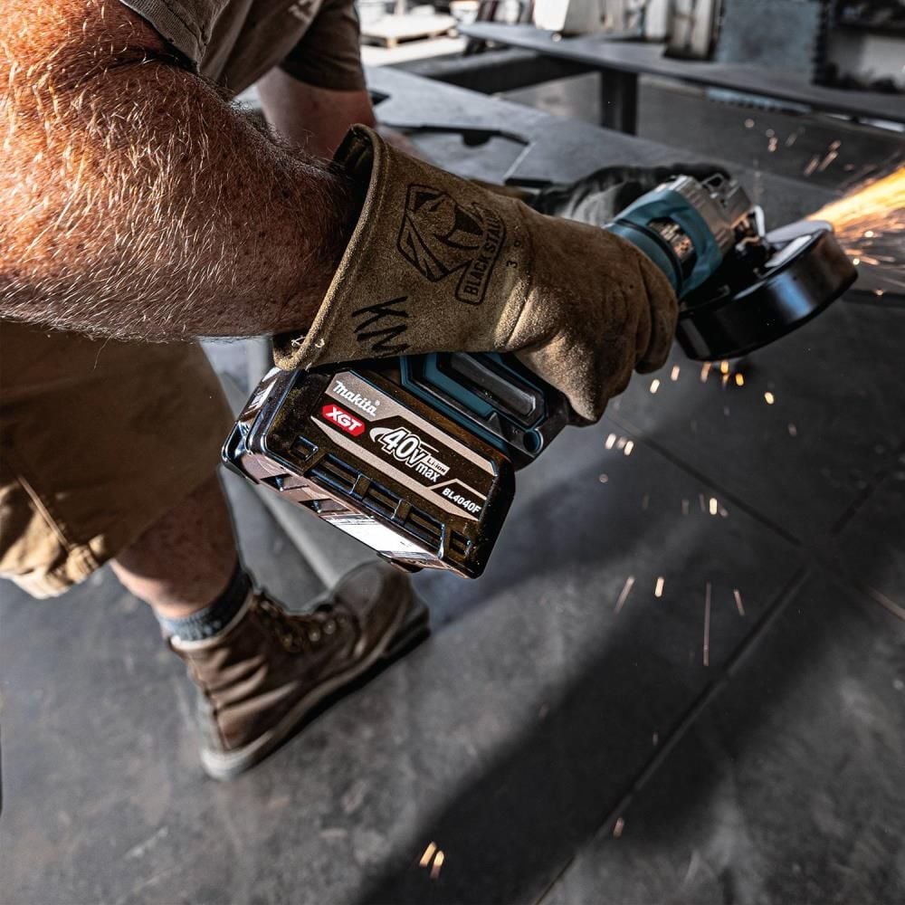 Makita 40V Max XGT High Output 40V 4Ah Lithium Ion Power Tool Battery Pack with Fuel Indicator, large image number 6