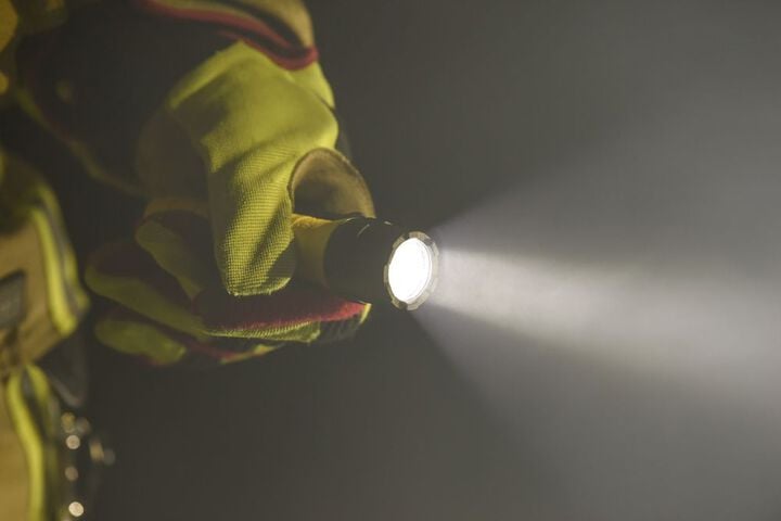 Streamlight PolyTac X USB Yellow Tactical Handheld Flashlight, large image number 2