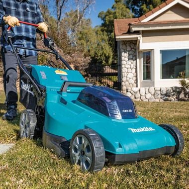 Makita 36V 18V X2 LXT 19in Lawn Mower Self Propelled 5Ah Kit with 4 Batteries, large image number 3