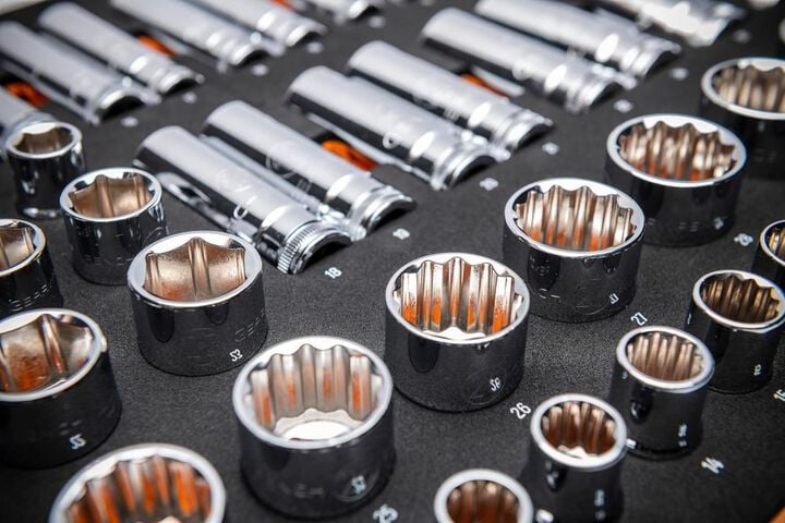 GEARWRENCH 67 Piece 1/2 Inch Metric and 60 Piece 1/2 Inch SAE Socket Set Bundle with Tray, large image number 6
