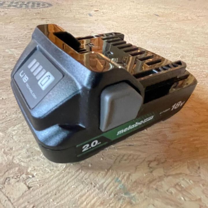 Metabo HPT 18V Lithium Ion 2Ah Batteries Charger Kit, large image number 12