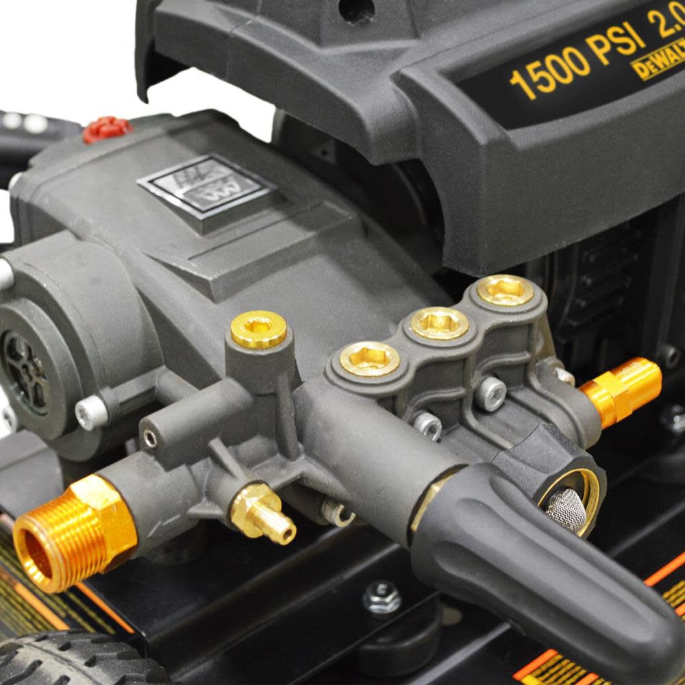 DEWALT 1500 PSI 2.0 GPM Electric Cold Water Residential Pressure Washer with 5 Quick Connect Spray Nozzles, large image number 7