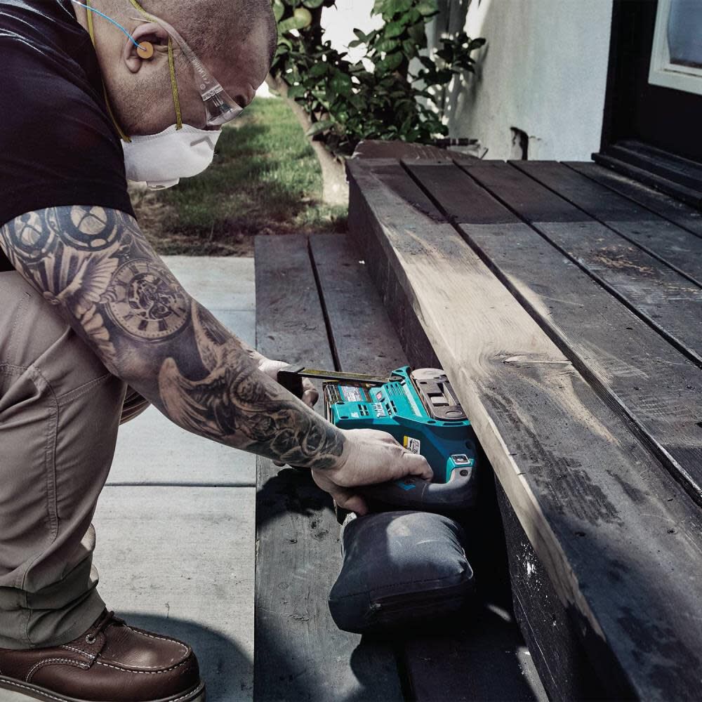 Makita 40V max XGT Brushless Cordless 3 Inch x 21 Inch Belt Sander (Bare Tool) 150 Grit Abrasive Belt (10 Pack) & 4Ah Battery Bundle, large image number 15
