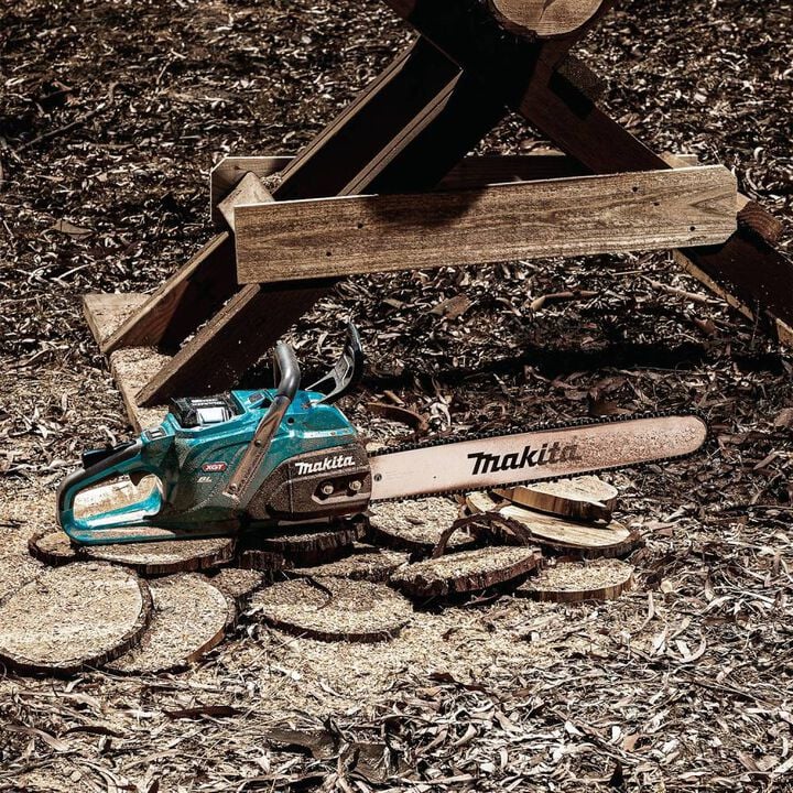 Makita 40V Max XGT 8.0Ah Brushless Cordless 20 Inch Chain Saw Kit, large image number 2