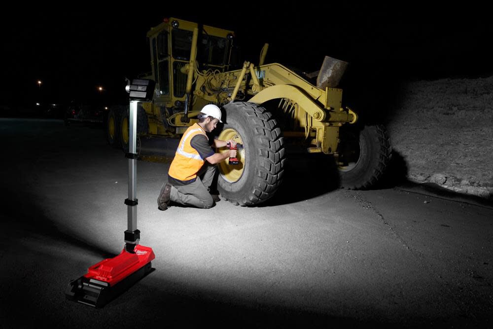 Milwaukee m18 hotsell light tower