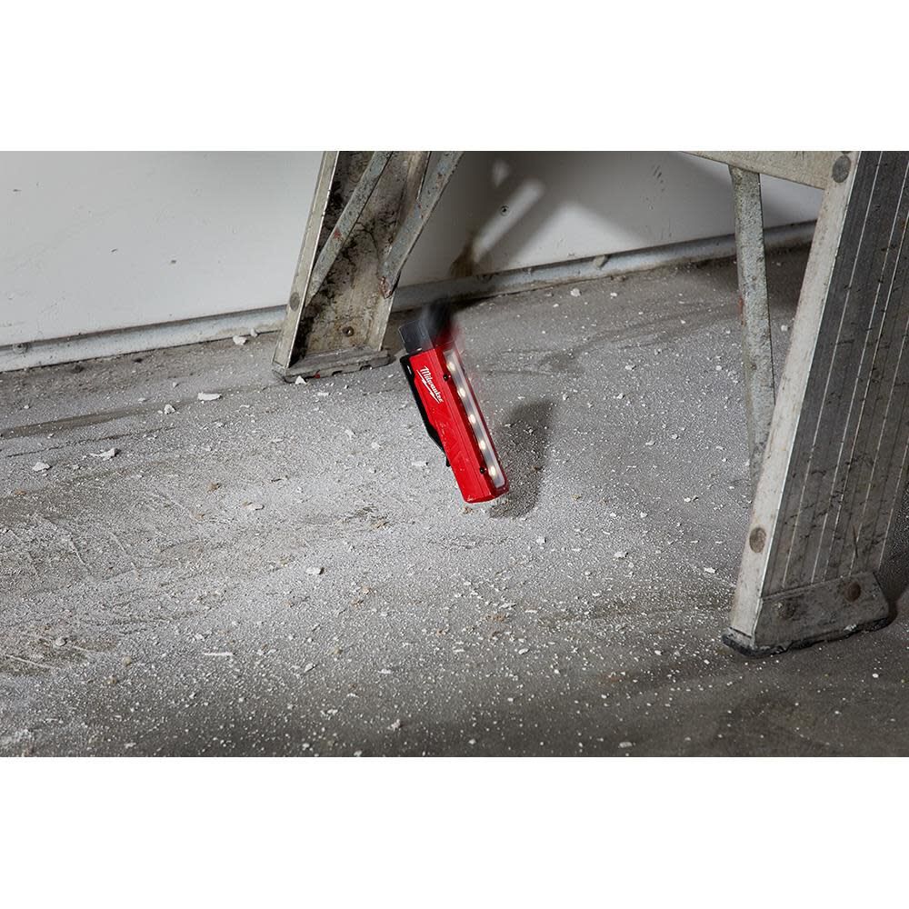 Milwaukee 2108 Rover Magnetic Flood Light