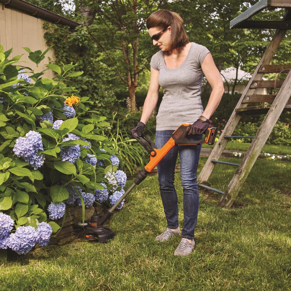 Black and Decker EASYFEED 20V MAX 12 in Straight Cordless String