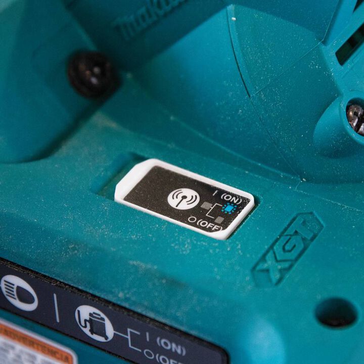 Makita 40V max XGT 12in Dual Bevel Sliding Compound Miter Saw Kit, large image number 2