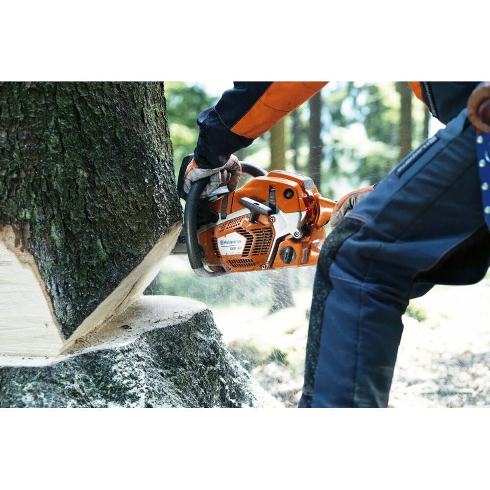 Husqvarna 562XP 28in Bar .058 In Gauge 59.8cc Gas Powered