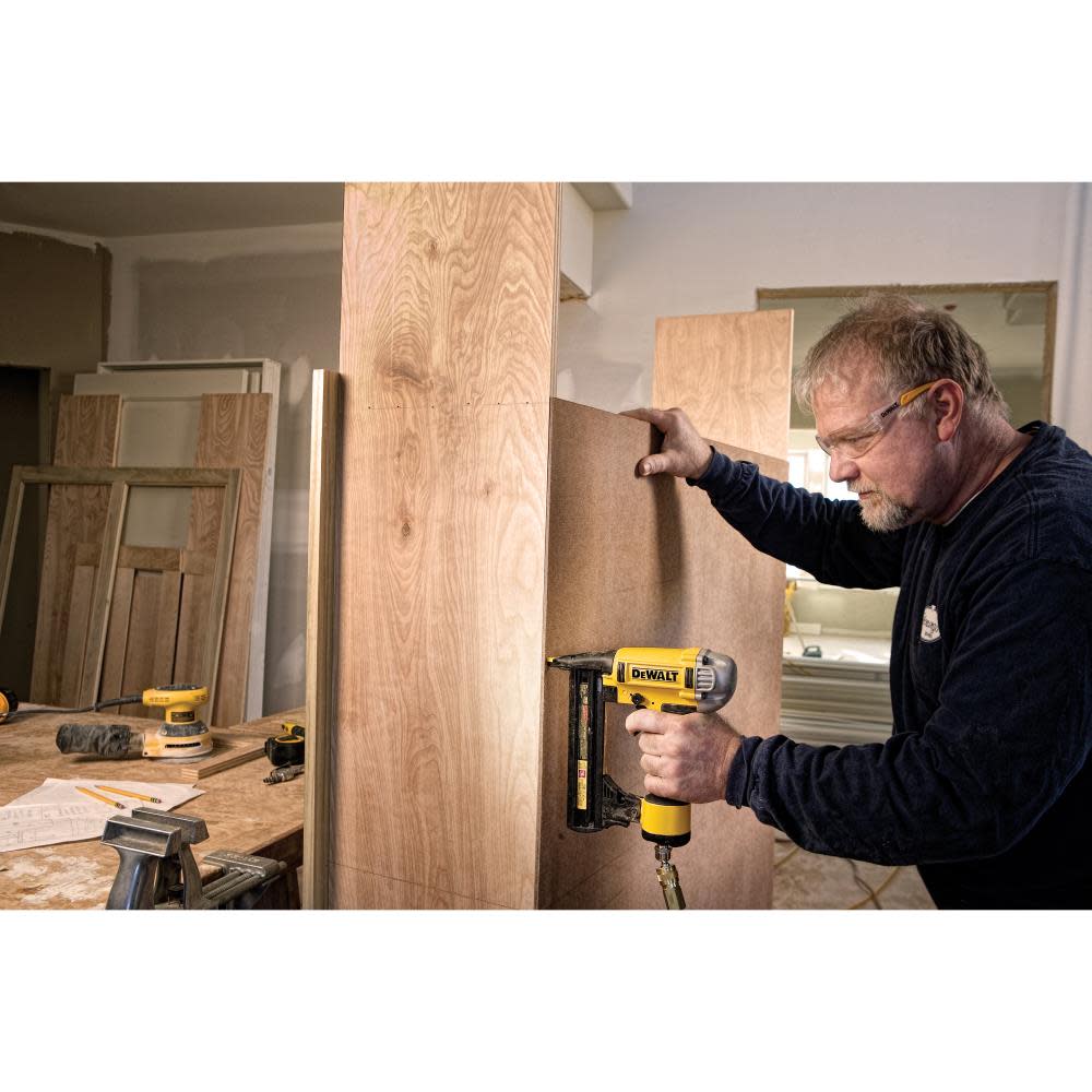 DEWALT 18 Gauge Finish Stapler DWFP1838 - Acme Tools