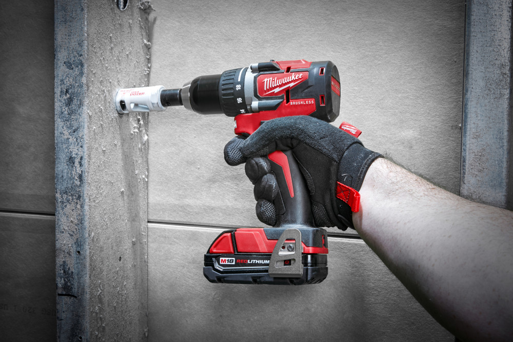 Milwaukee M18 Compact Brushless Drill Driver/Impact Driver Combo Kit - Image 5
