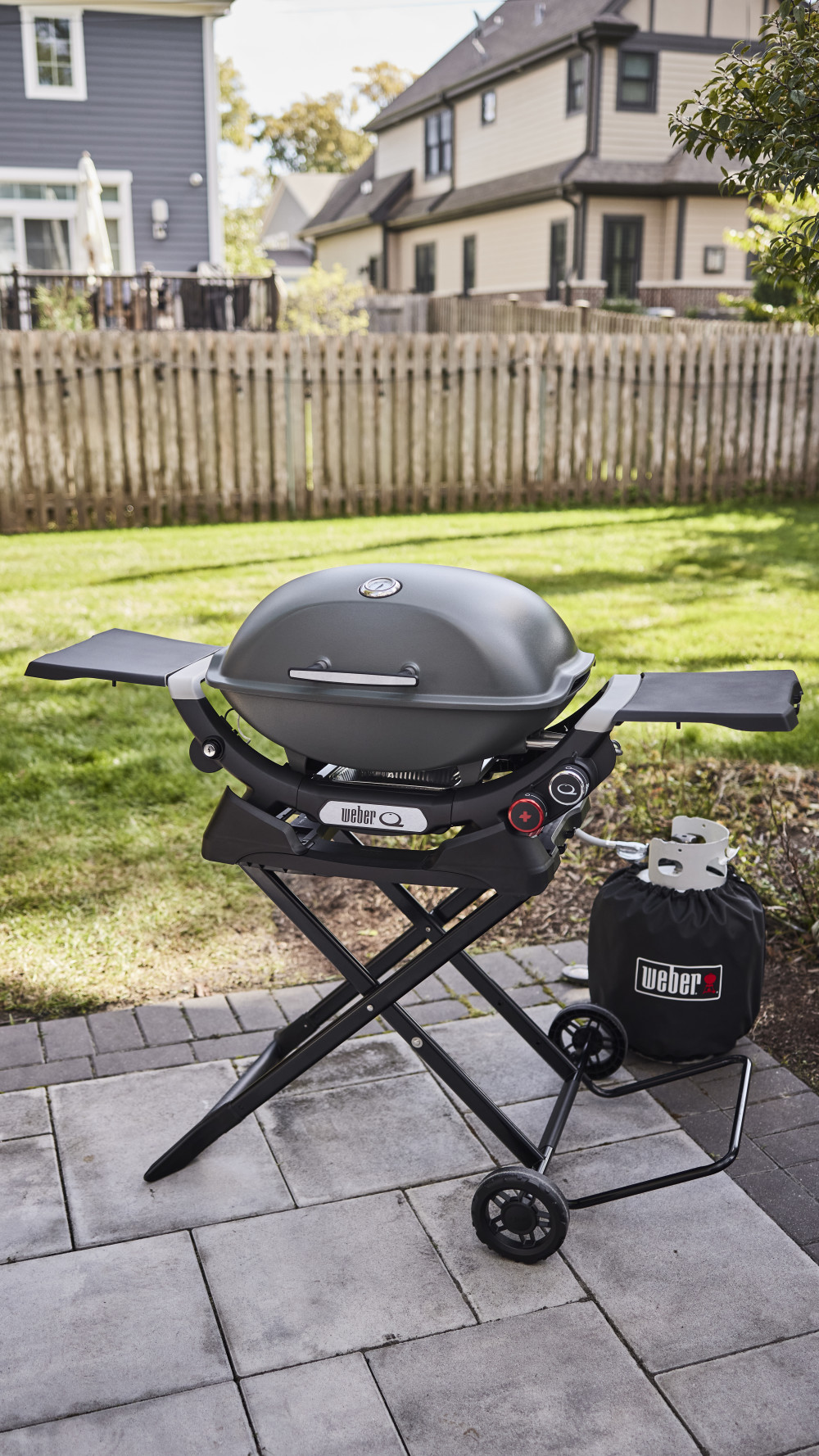 weber-q2800n-gas-grill-liquid-