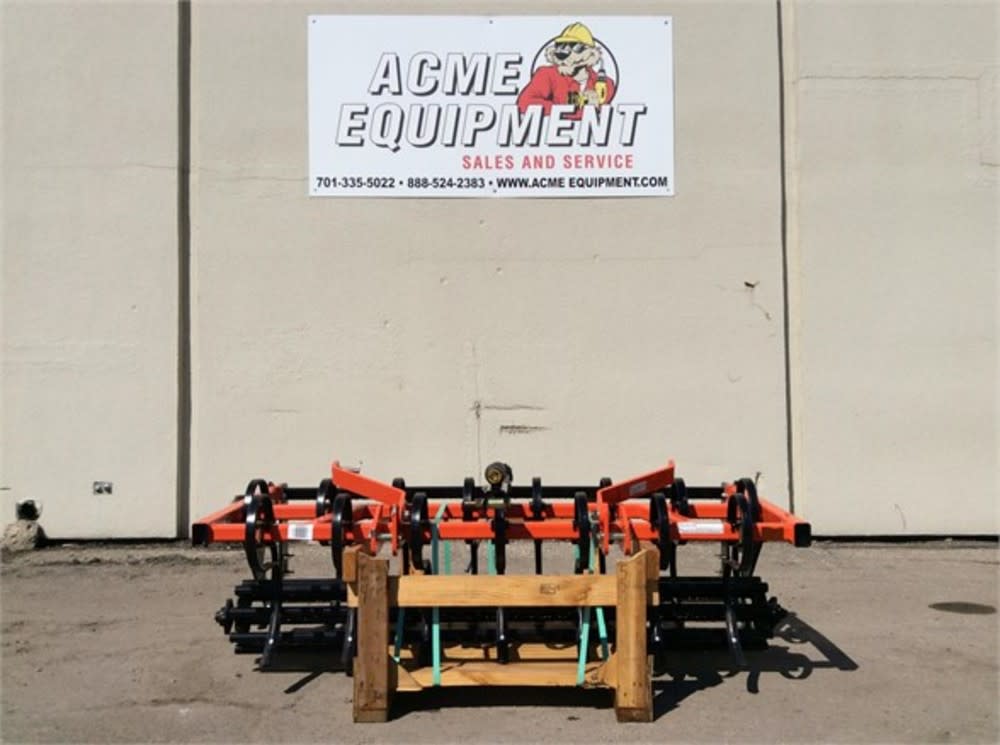 

Land Pride 15 SERIES ARENA GROOMER-72" with