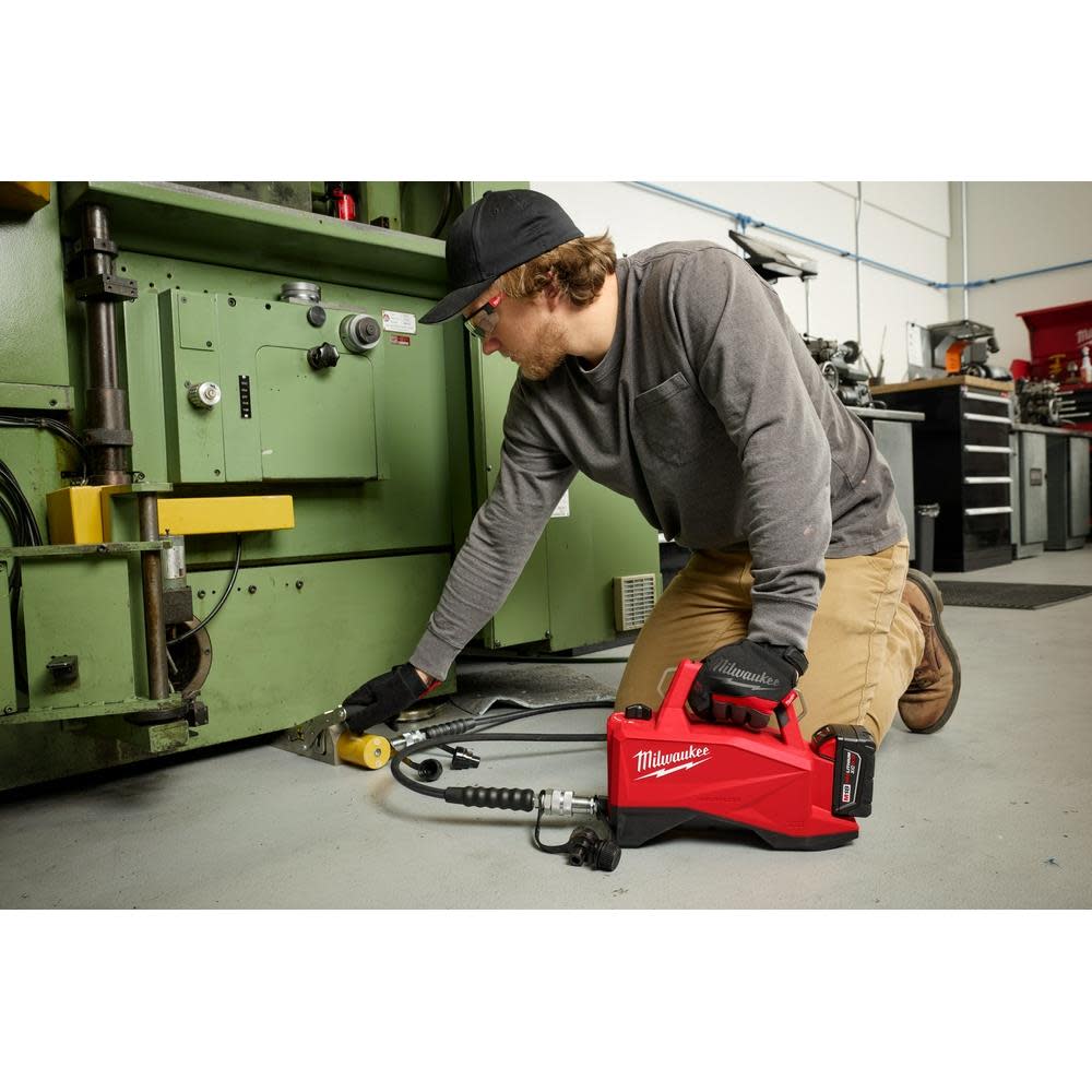 Milwaukee M18 Brushless Single Acting 60In3 10000psi