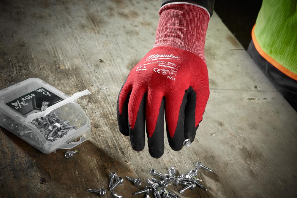 Milwaukee Cut Level 1 Nitrile Dipped Gloves 48-22-8900M910