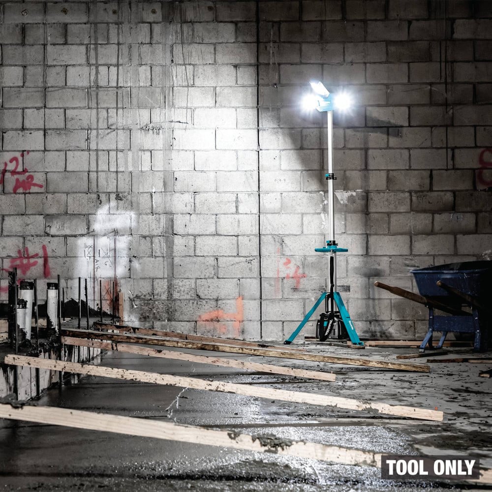 Makita 40V max XGT & 18V LXT LithiumIon Cordless Tower Work MultiDirectional Light (Bare Tool)